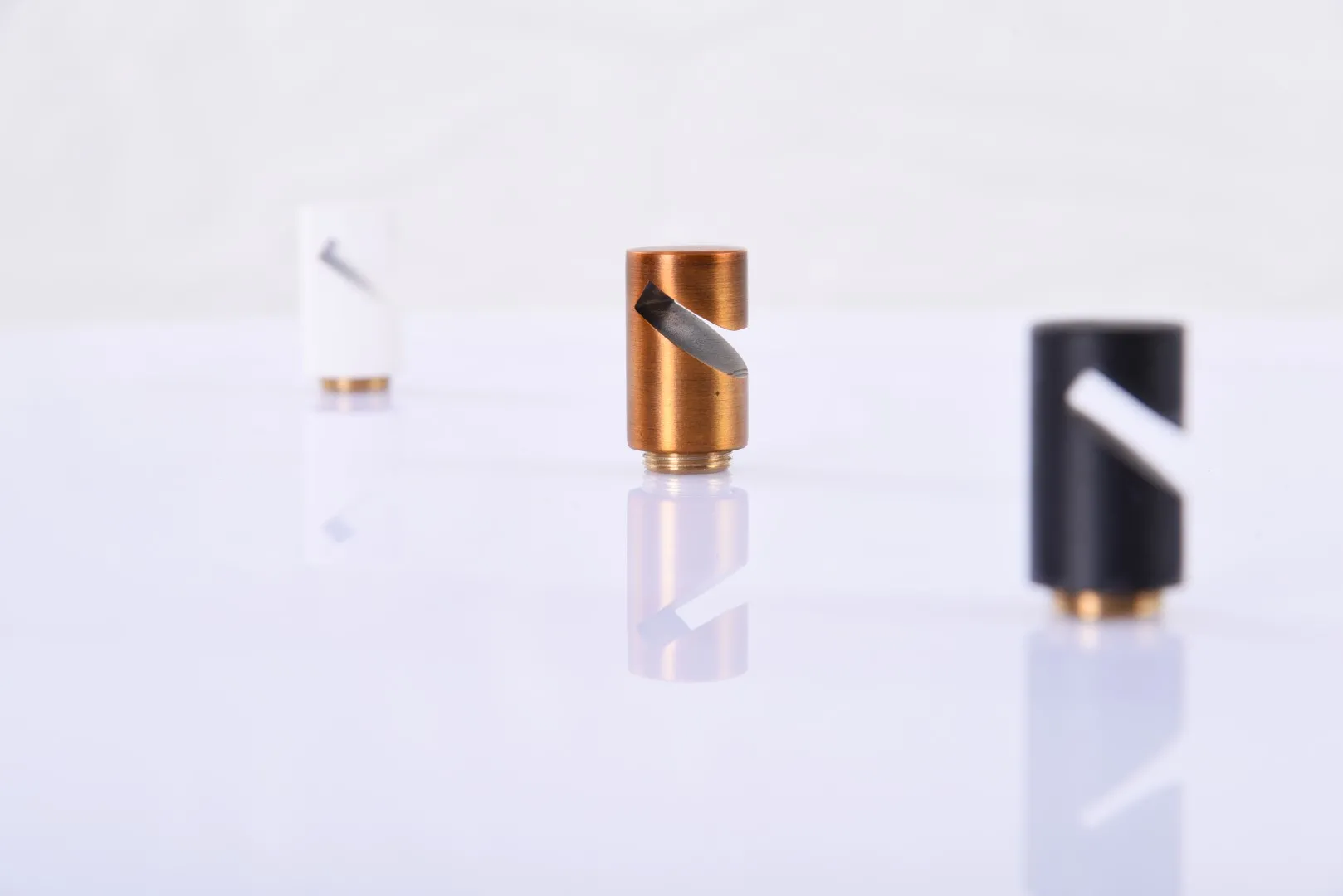 ZIKO HOLDER (ANTIQUE)